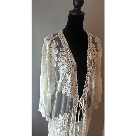 Off White Lace Kimono Vintage Look Embroidered Cloak Beach cover up one size - Picture 3 of 7